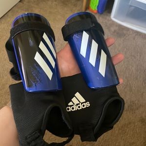 (Y) Adidas shin guards
